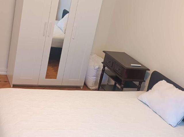 3 quarto, lisbon lisbon 2800 179 100386334