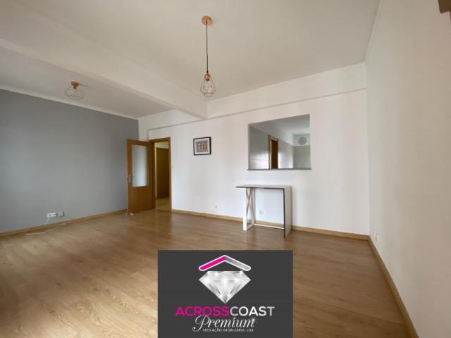 3 quarto, Lisboa Oeiras 1495 102715168