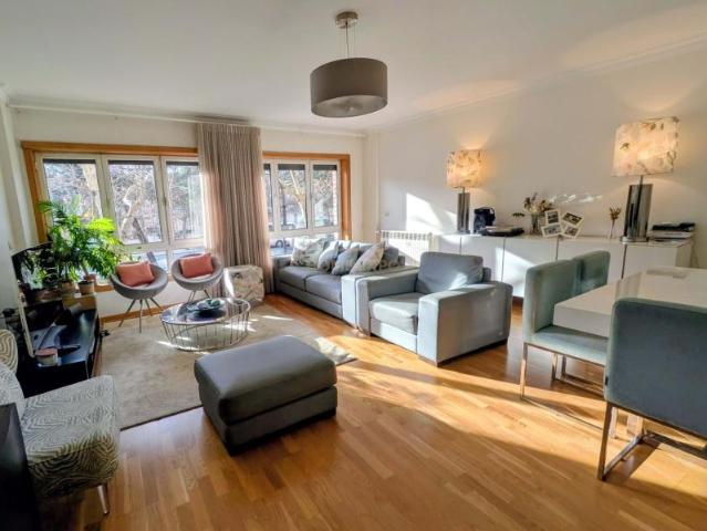 3 quarto, Lisboa Lisboa LS98250010