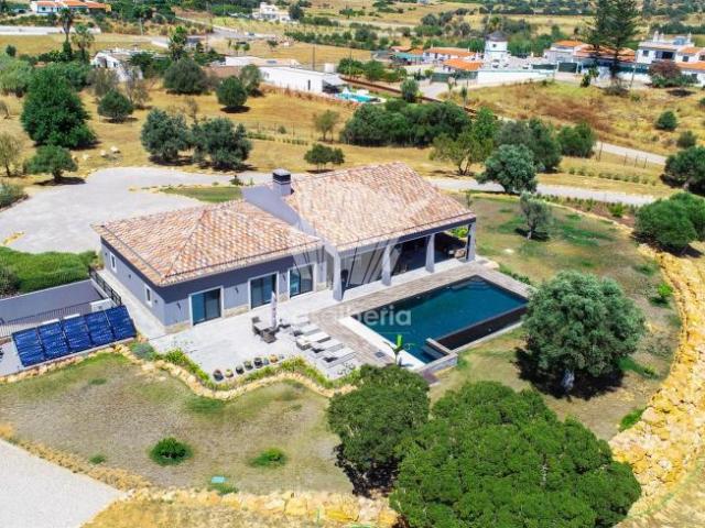 3 quarto, Lombos Lagoa 8400 92745801