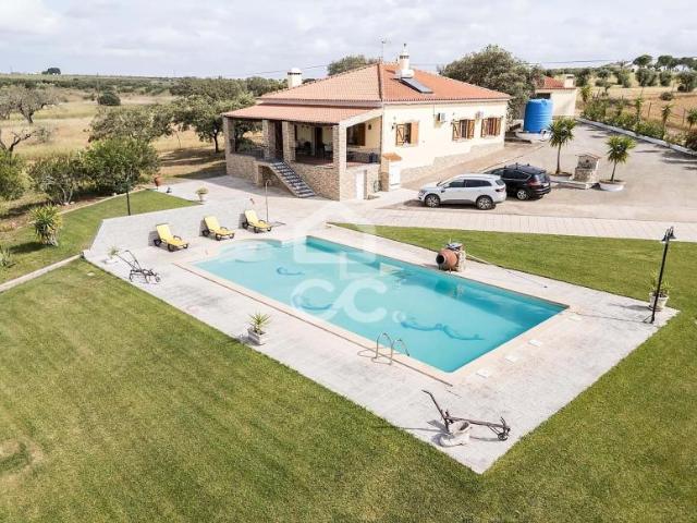 3 quarto, Moura Beja 101558529