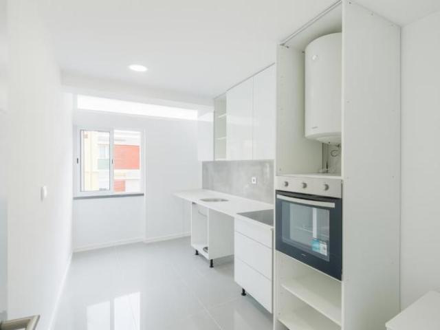 3 quarto, ODIVELAS ODIVELAS 2675 398 92387600