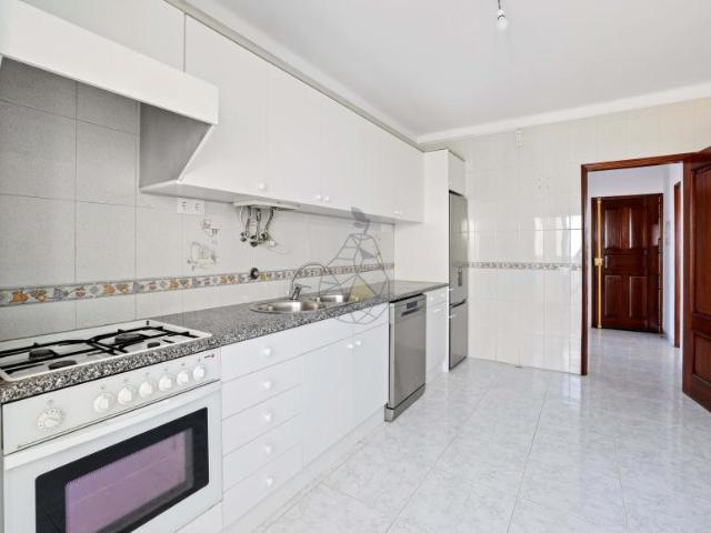 3 quarto, Portimão Algarve LS99414053