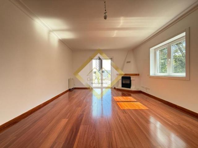 3 quarto, Porto Vila Nova de Gaia 4430 LS98289537