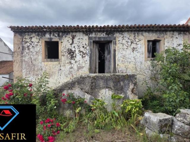 3 quarto, Santarém Ferreira do Zêzere 2240 103410776