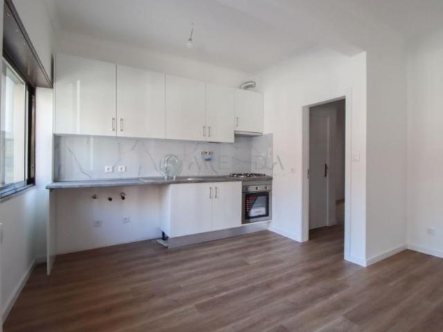 3 quarto, Setúbal Barreiro 2830 LS100900875