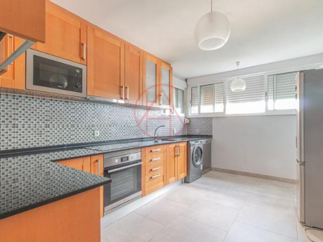3 quarto, Setúbal Barreiro 2835 LS102242876