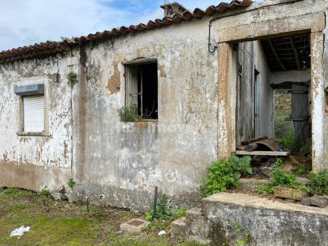 3 Ruínas + Terreno na Serra de Tomar
