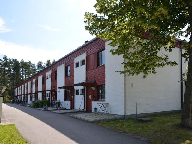 3 rum och kök i Sätra 87 m² 9 748 kr