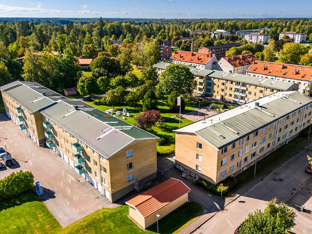 3 rum och kök på Blomstervägen 7 C, ledig lägenhet i Katrineholm