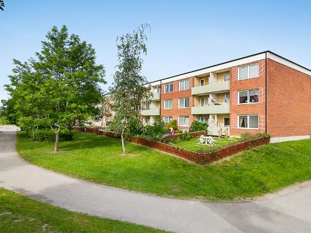 3 rum och kök på Karl Hovbergsgatan 25 B, ledig lägenhet i Eskilstuna