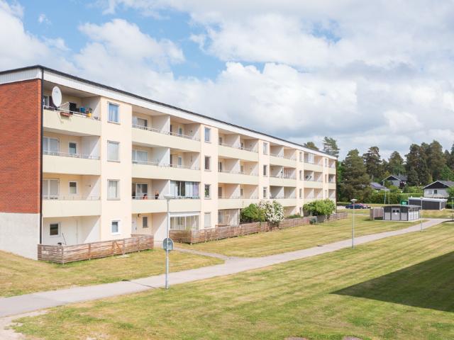 3 rum och kök på Vårvägen 17 D, ledig lägenhet i Eskilstuna