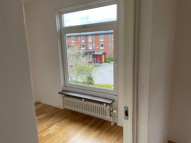 3 rum och kök på Varbergagatan 163, ledig lägenhet i Örebro