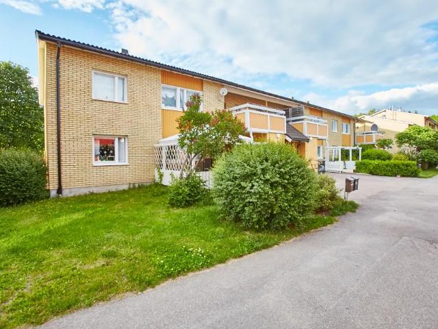 3 rum och kök 90 m² 9 817 kr