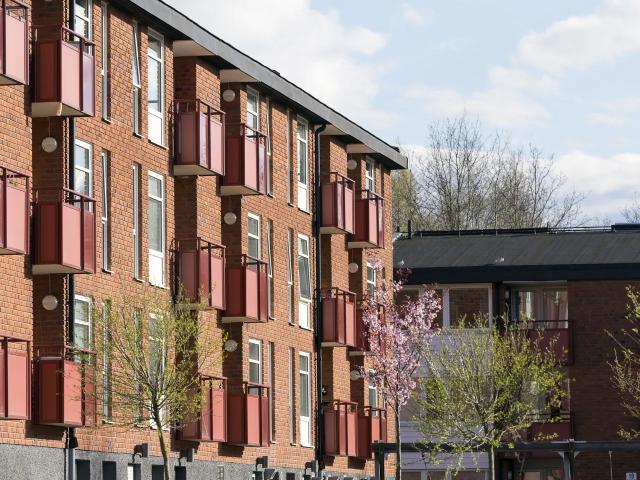 3 rums hus i ÖREBRO 71 m² 9 385 kr