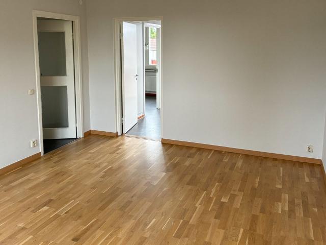 3 rums hus i ÖREBRO 73 m² 8 943 kr