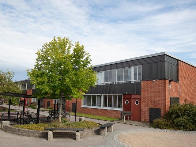 3 rums hus i ÖREBRO 82 m² 8 521 kr