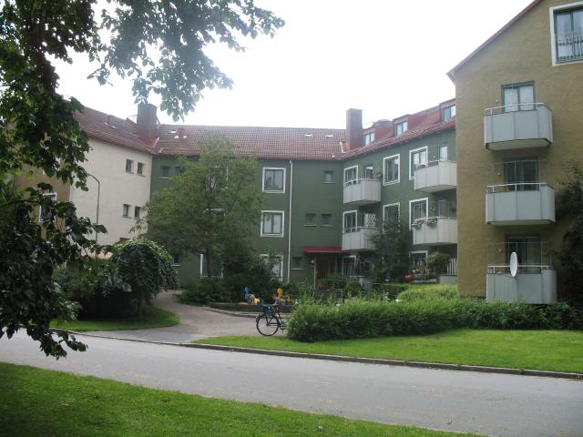 3 rums hus i ÖREBRO 90 m² 10 660 kr