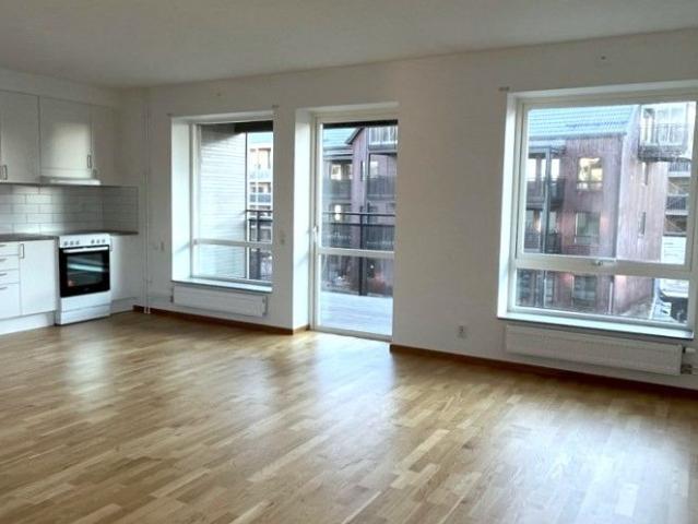 3 rums lägenhet i VÄXJÖ 71 m² 12 045 kr