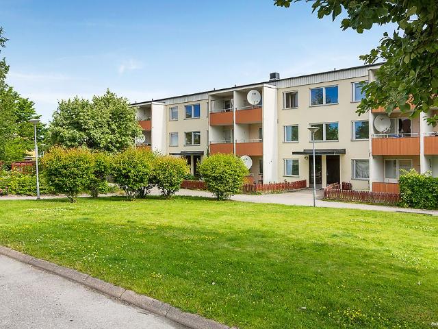 3 rums lägenhet i Eskilstuna 74 m² 8 855 kr