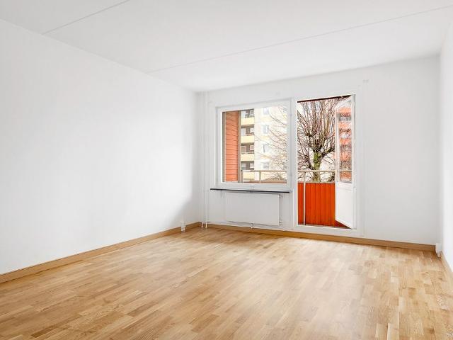 3 rums lägenhet i Eskilstuna 76 m² 9 277 kr