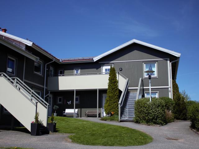 3 rums lägenhet i KINNA 77 m² 8 192 kr