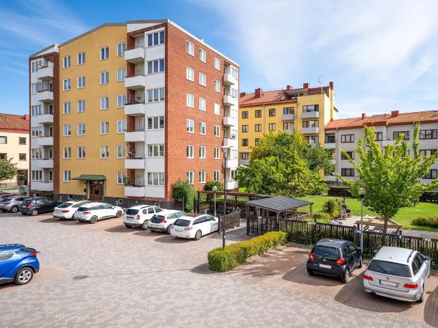 3 rums lägenhet i Örebro 71 m² 8 128 kr