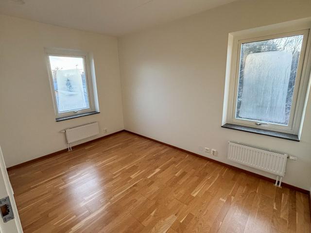 3 rums lägenhet i ÖREBRO 72 m² 10 204 kr