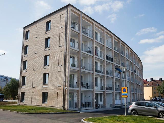 3 rums lägenhet i ÖREBRO 73 m² 11 795 kr