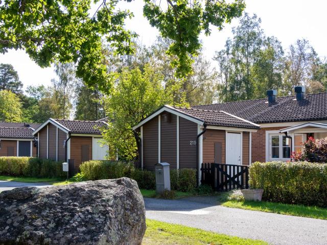 3 rums lägenhet i ÖREBRO 79 m² 7 140 kr