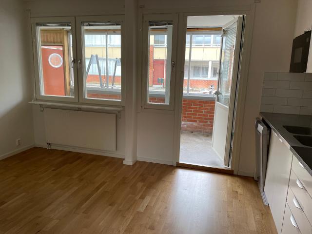 3 rums lägenhet i Örebro 83 m² 11 936 kr