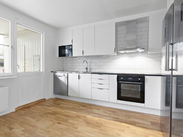 3 rums lägenhet i Örebro 83 m² 11 071 kr