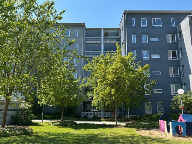 3 rums lägenhet i ÖREBRO 83 m² 12 877 kr