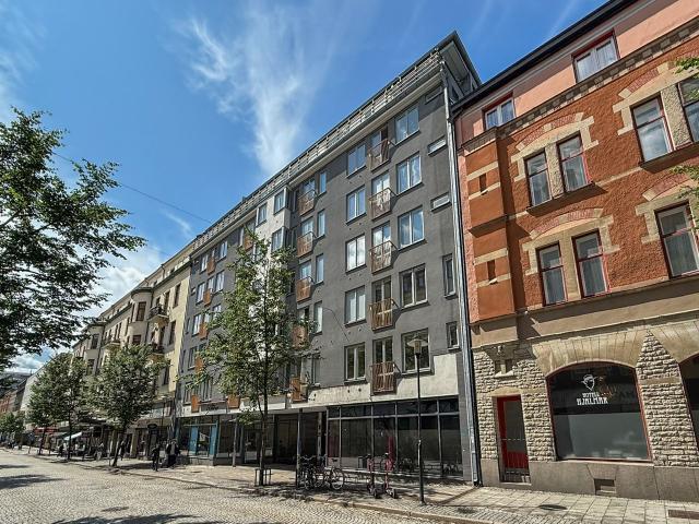 3 rums lägenhet i ÖREBRO 99 m² 14 565 kr
