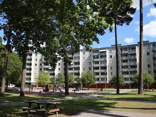 3 rums lägenhet i Södertälje 84 m² 10 296 kr