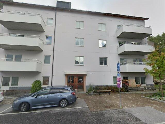3 rums lägenhet i Stockholm 74 m² 12 910 kr