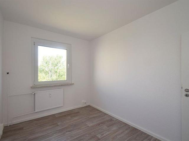 3 Raum Wohnung Genthiner Straße 8