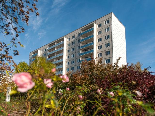 3 Raum Wohnung mit Aufzug und Balkon
