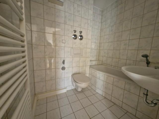 3 Raum Wohnung mit LOGGIA zu vermieten!