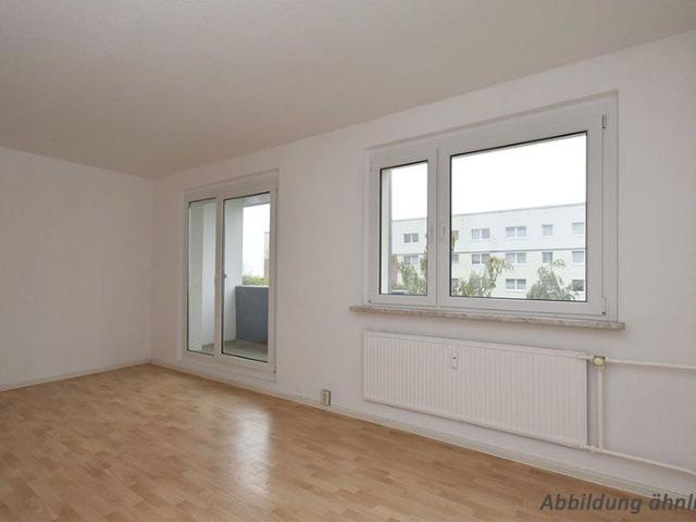 3 Raum Wohnung Schilfstraße 13
