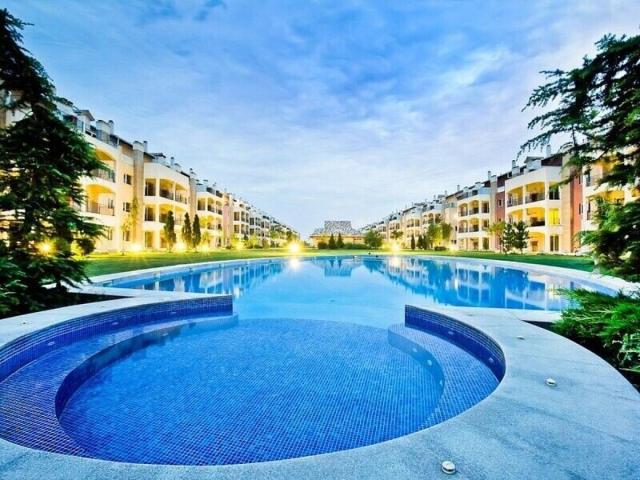 3 room apartment, building with swimming pool, pet friendly, pipera area