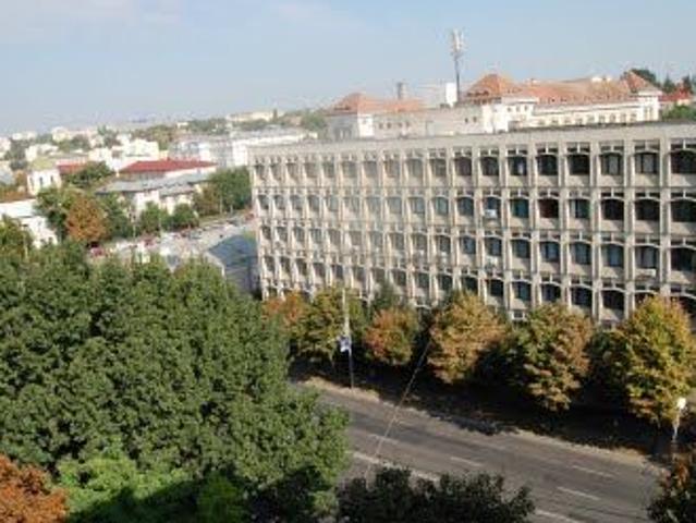 3 room apartment for rent central Iasi Blvd. Independence