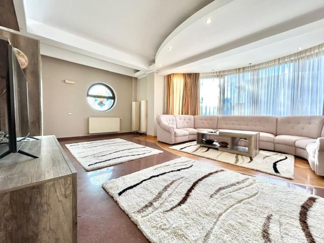 3 room apartment, herastrau, boutique building, private street with controlled access