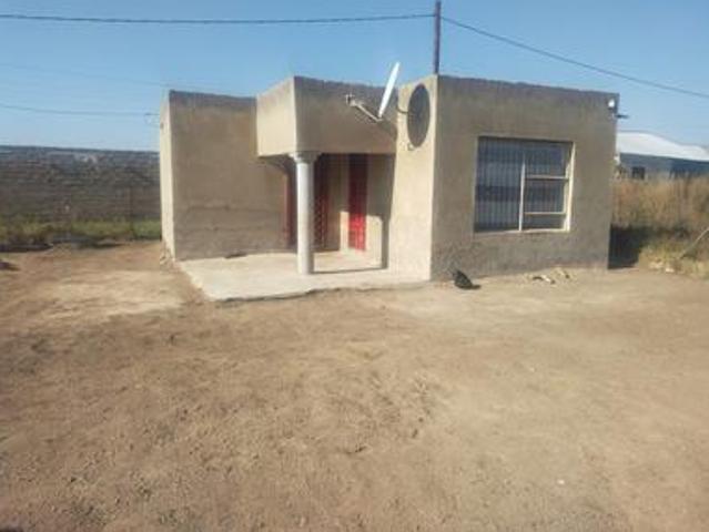 3 room house on the market in mankweng
