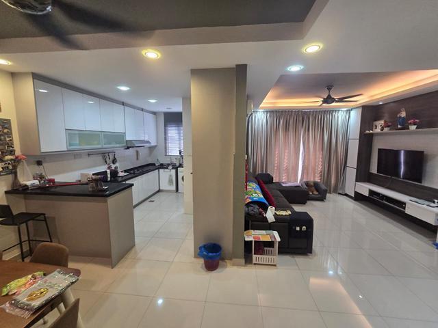 3 Room Odora 16 Sierra Puchong Landed Townhouse Fully Furnished upper