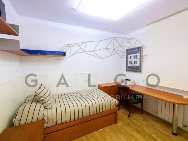3 room luxury Apartment for rent in Valencia