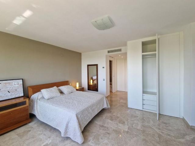 3 room luxury Apartment for rent in Valencia, Spain