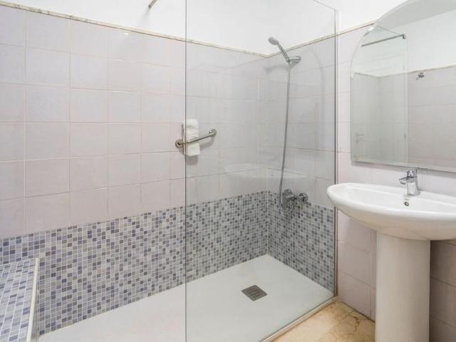 3 room luxury Apartment for rent in Valencia, Spain
