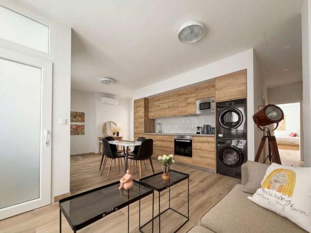 3 room luxury Apartment for rent in Valencia, Spain