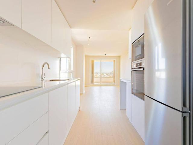 3 room luxury Apartment for rent in Valencia, Spain